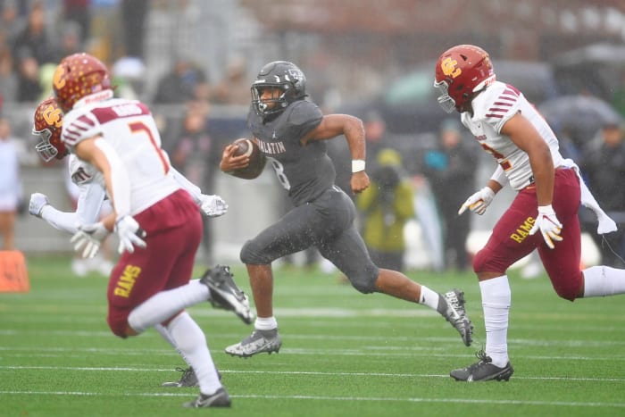Tualatin.Central-Catholic.6A-football-final.Leon-Neuschwander.39